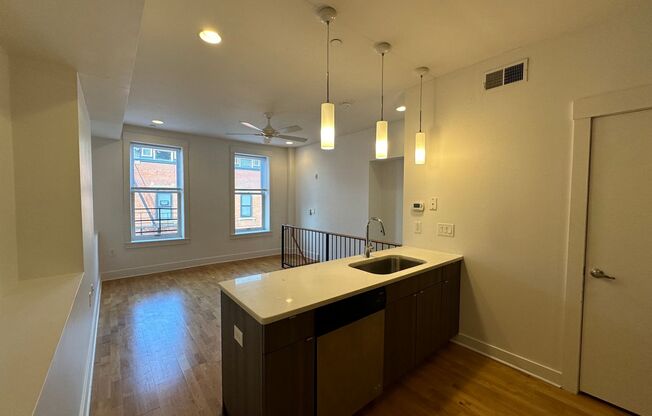 1 bed, 1 bath, 600 sqft, $1,250