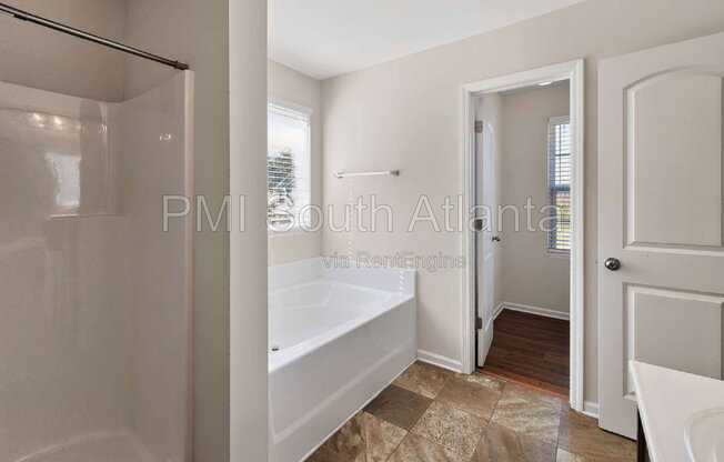 4 beds, 2.5 baths, 2,100 sqft, $1,950