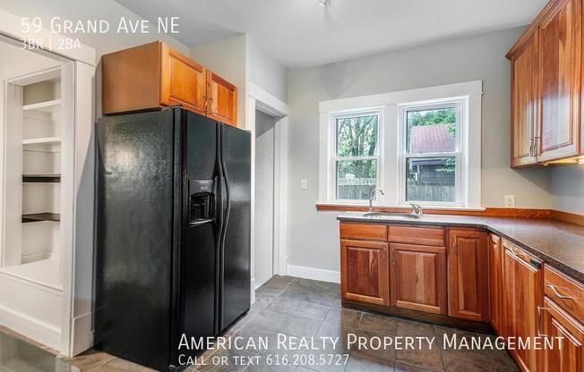 59 GRAND AVE NE