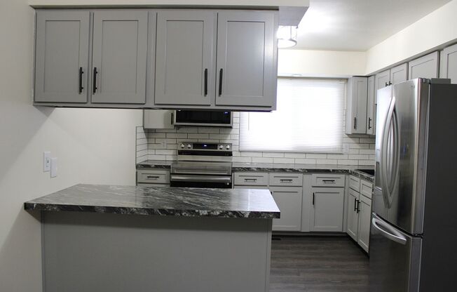 Beautifully Recently Renovated Modern Duplex in Loveland