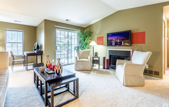 2 BR, 2 BA - 1050 SF