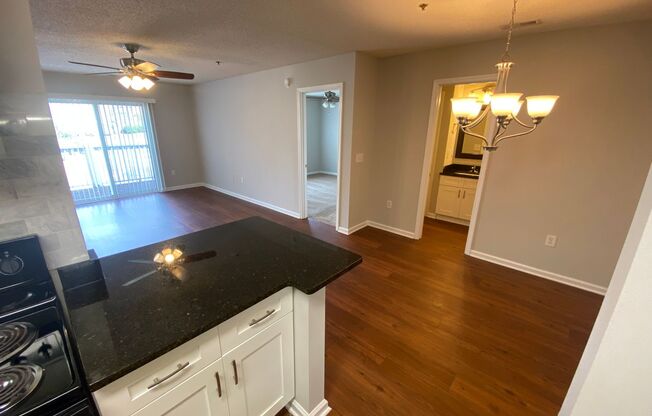 1 bed, 1 bath, 779 sqft, $1,050, Unit 5334 R