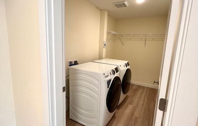 2 beds, 2 baths, 1,109 sqft, $2,048, Unit D202
