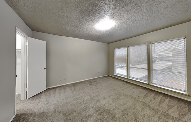 5618 BOCA RATON BLVD