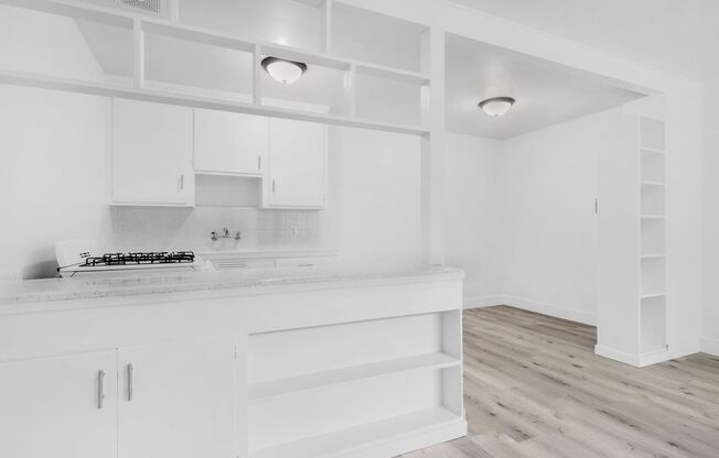 Country Club Apartments