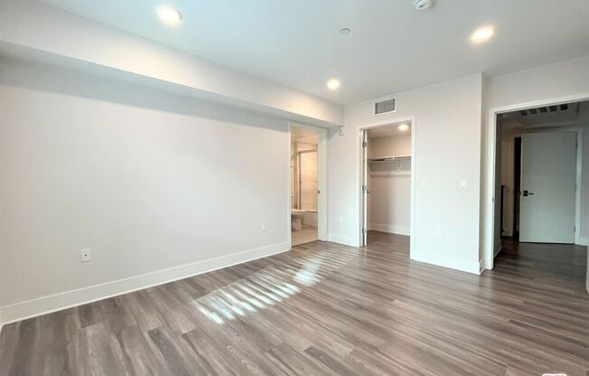 5030 Rosewood Ave Apt 206