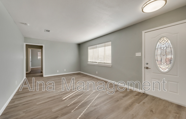 345 JAMES LN