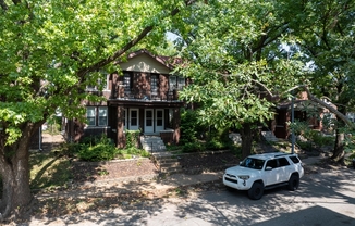 2009 MAURY AVE