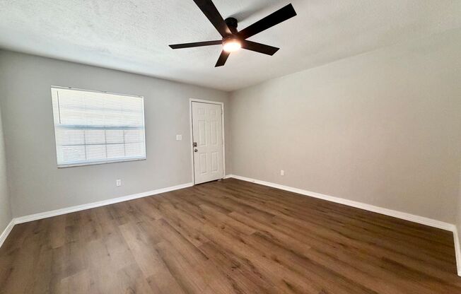 2 BEDROOM 1 BATHROOM IN SOUTH TAMPA !!!