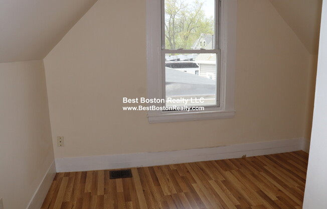 16 Warren Ave Apt 2