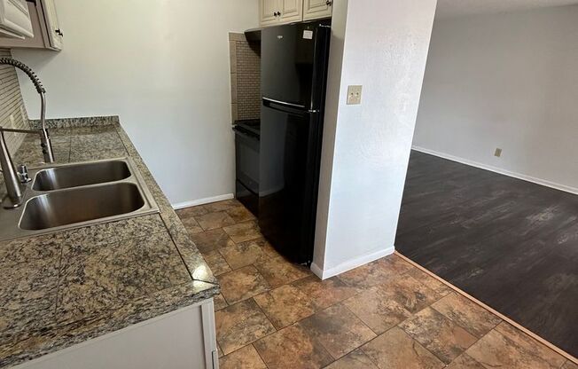 1 bed, 1 bath, 600 sqft, $1,250