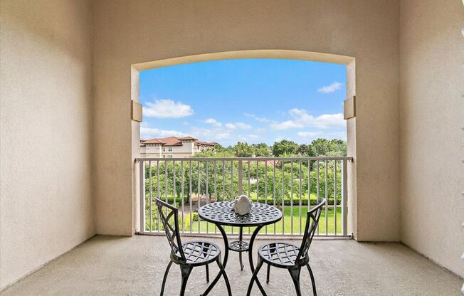 Live in The Valencia, one of Jacksonville's premier gated condominium communities!