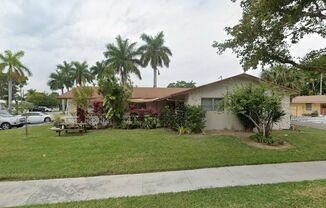 201-203 NE 12th Ave