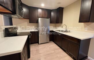 802 SUNSET DR