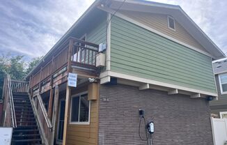 #202-5618 N Greeley Ave