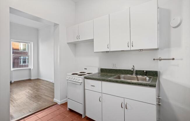 Studio, 1 bath, $2,600, Unit 38