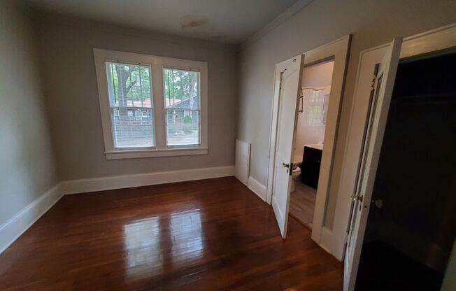 2 beds, 1 bath, $1,795