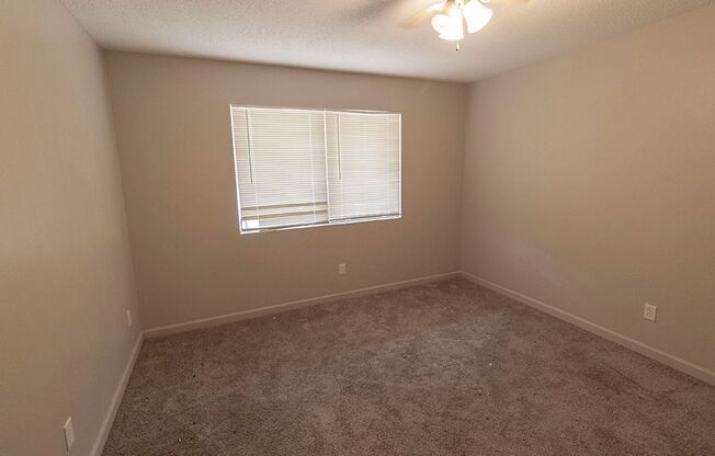 2 beds, 1 bath, $1,900, Unit # 7