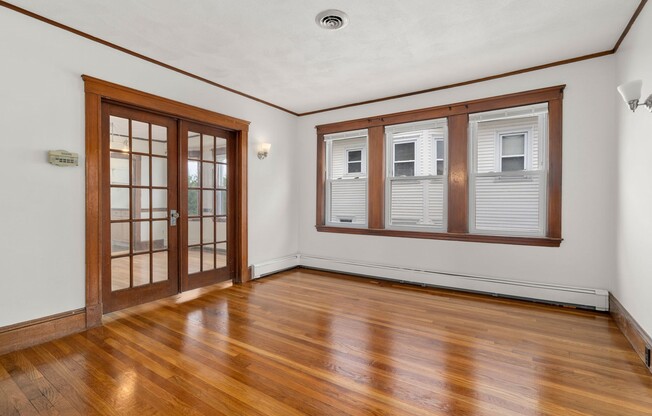 3 beds, 1.5 baths, 1,100 sqft, $3,150, Unit 38