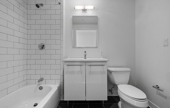 1 bed, 1 bath, 665 sqft, $3,250, Unit 321