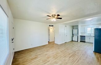 4424 Bellevue Newly Renovated Apartments with All Appliances Included!