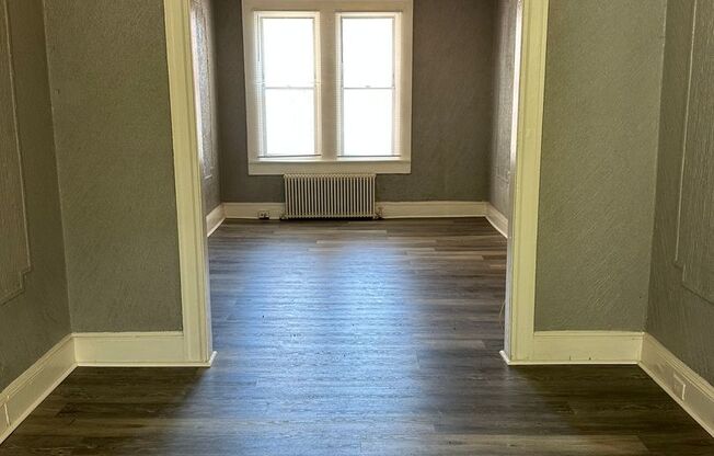 Spacious Home for Rent! Front Porch! Rear Yard! W/D Hook Up! Available Now!