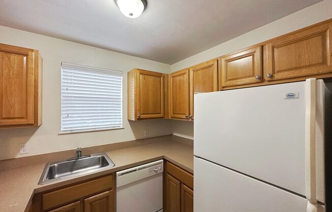 1 bed, 1 bath, $1,350, Unit Unit I