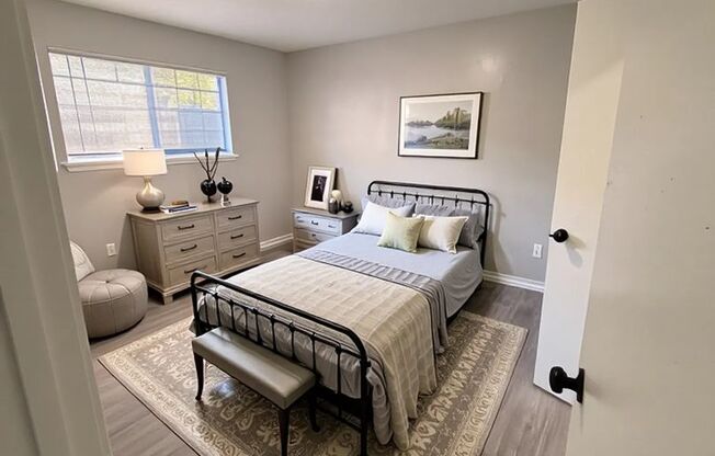 2 beds, 1.5 baths, 1,114 sqft, $1,275, Unit H04