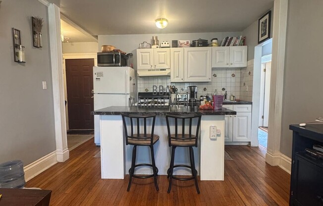 96 STRATHMORE RD