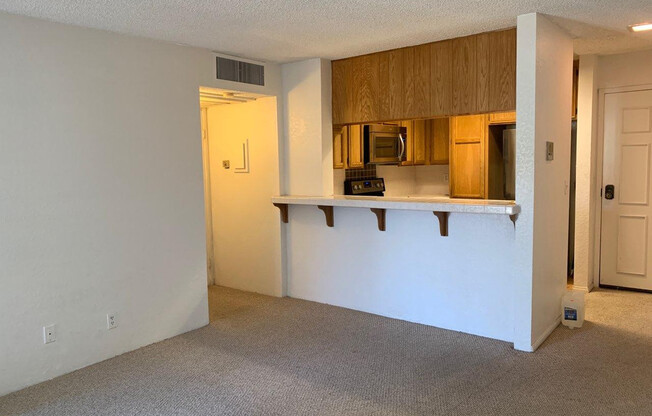 1 bed, 1 bath, $2,325