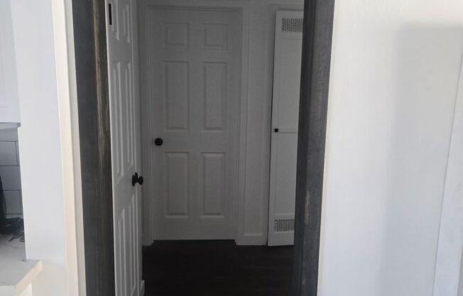 2 beds, 1 bath, 1,000 sqft, $3,040, Unit 1/2