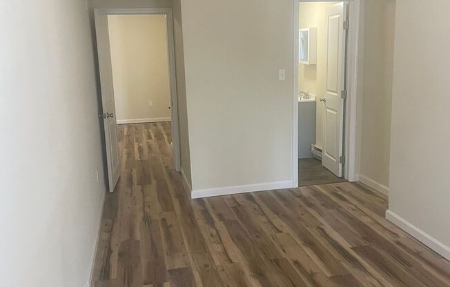 1 bed, 1 bath, $950, Unit 1