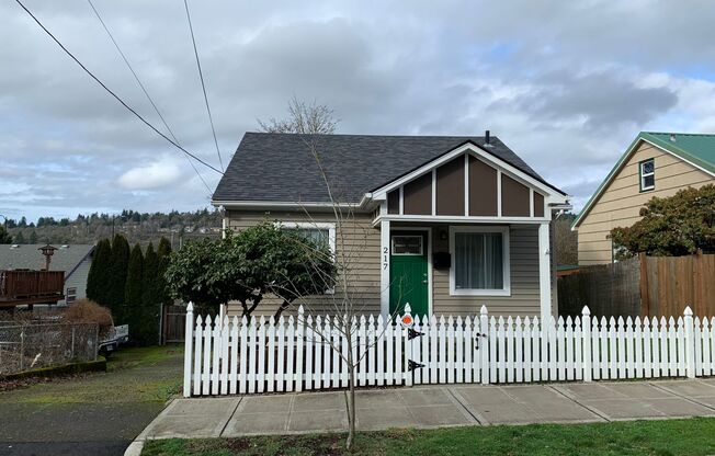 Updated Two-Story Bungalow Near Willamette Falls