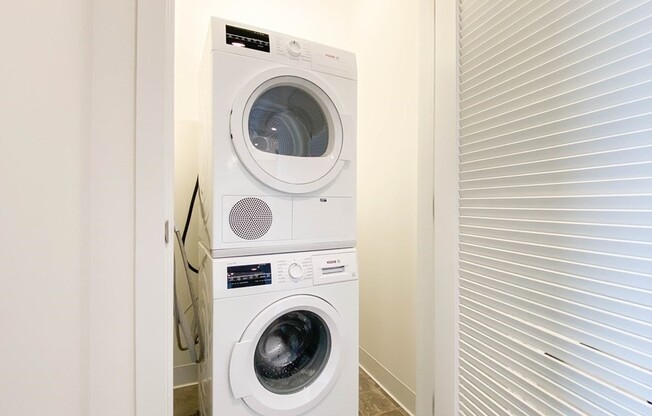 Studio, 1 bath, 523 sqft, $2,900, Unit 308