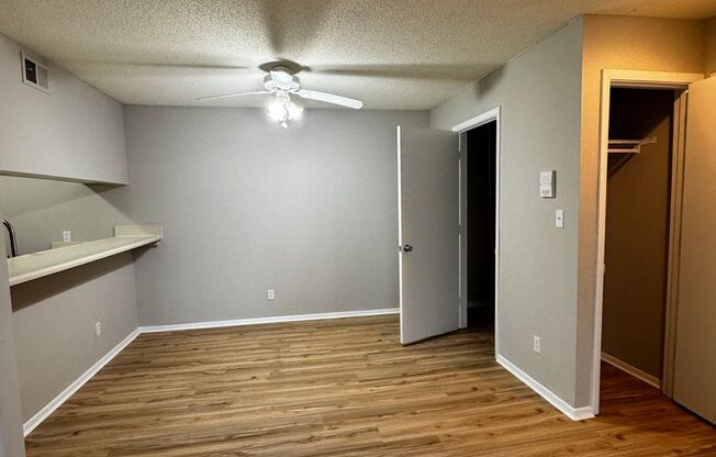 1 bed, 1 bath, 755 sqft, $1,029, Unit 6006H