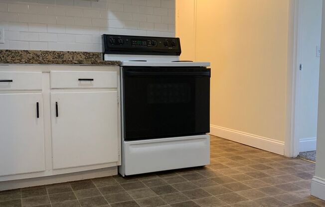 1 bed, 1 bath, $1,550, Unit 22