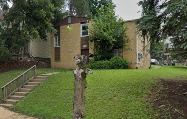 1023 WALLACE AVE