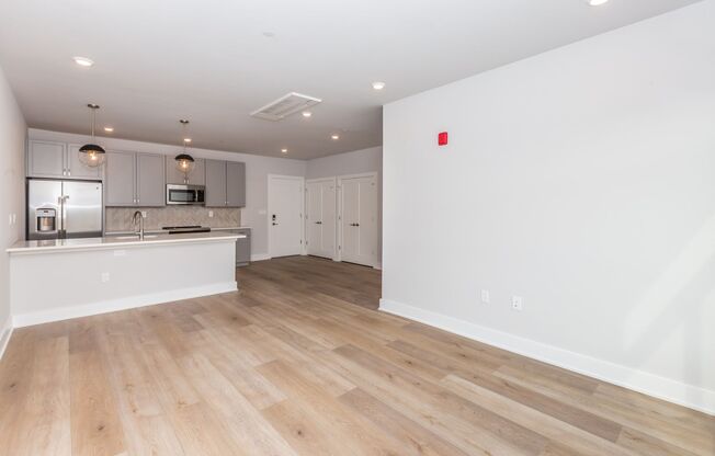 1 bed, 1 bath, 814 sqft, $2,795, Unit Apt # 307