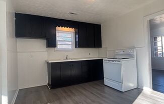 2 beds, 1 bath, $795