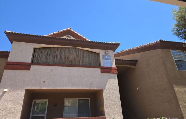 A Fabulous 2 Bedroom, 2 Bathroom Condo in Henderson.