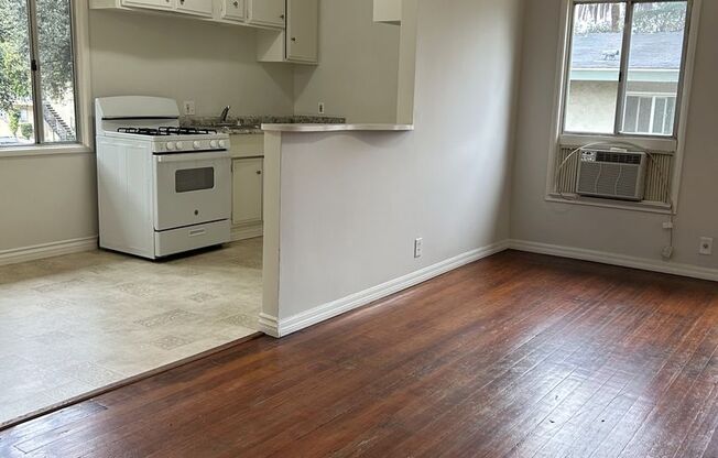 608 -612 N. Marengo Ave.