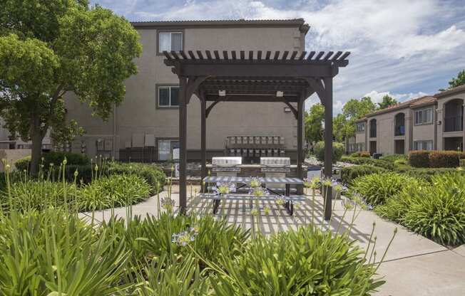 Garden Gazebo at Bella Vista Apartments