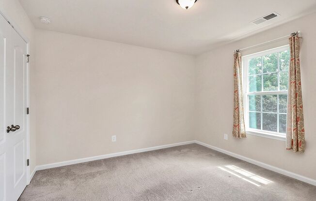 4 beds, 2.5 baths, $2,795