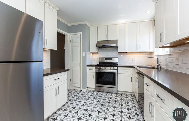 1394-1396 Sanchez Street ***