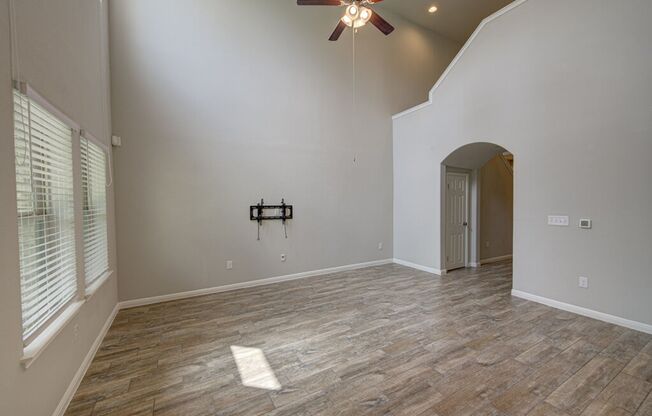 Meticulously cared for 3/2.5 home in Arbors at Turtle Rock move-in ready!