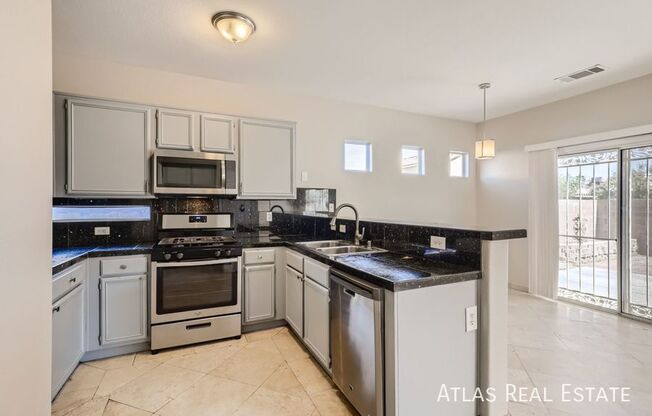 6323 YUCCA VLY CT
