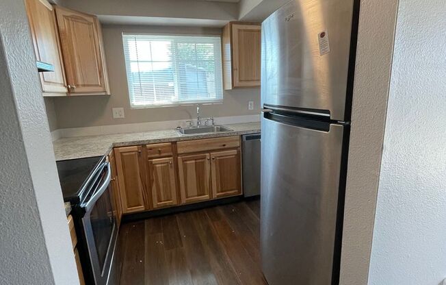 2 beds, 1 bath, 945 sqft, $1,500, Unit 029