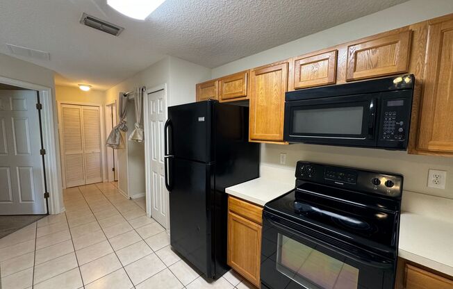 2 beds, 2 baths, $1,099