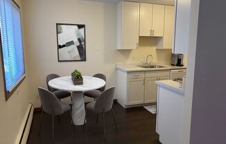 1 bed, 1 bath, 700 sqft, $990, Unit 205