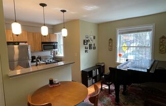 Recently Renovated 1 bedroom apartment in Columbia Heights